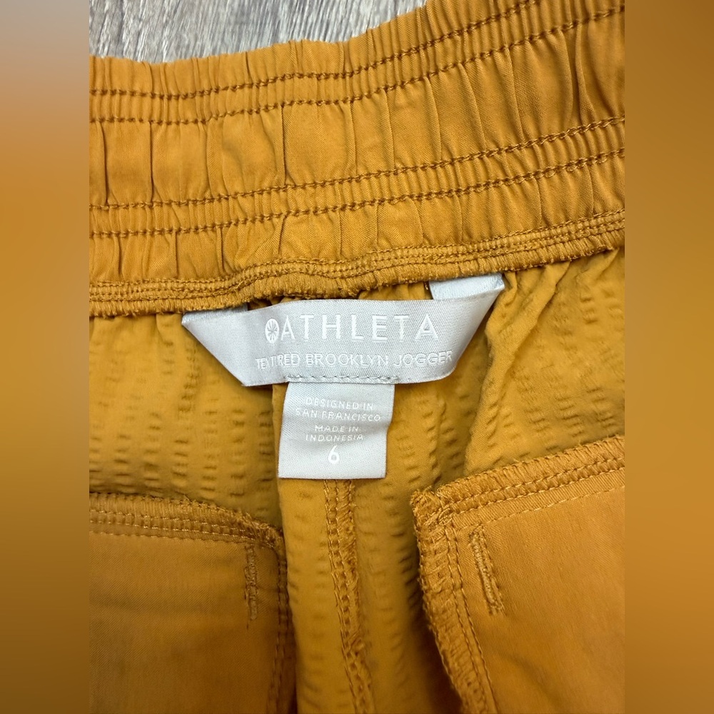 Athleta Textured Brooklyn Jogger Size 6 - Picture 6 of 12